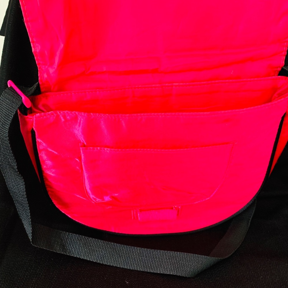 Hello Kitty Satchel - Picture 2 of 2